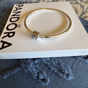 Pandora Silver Barrel Bracelet with Sparkling Blue Details